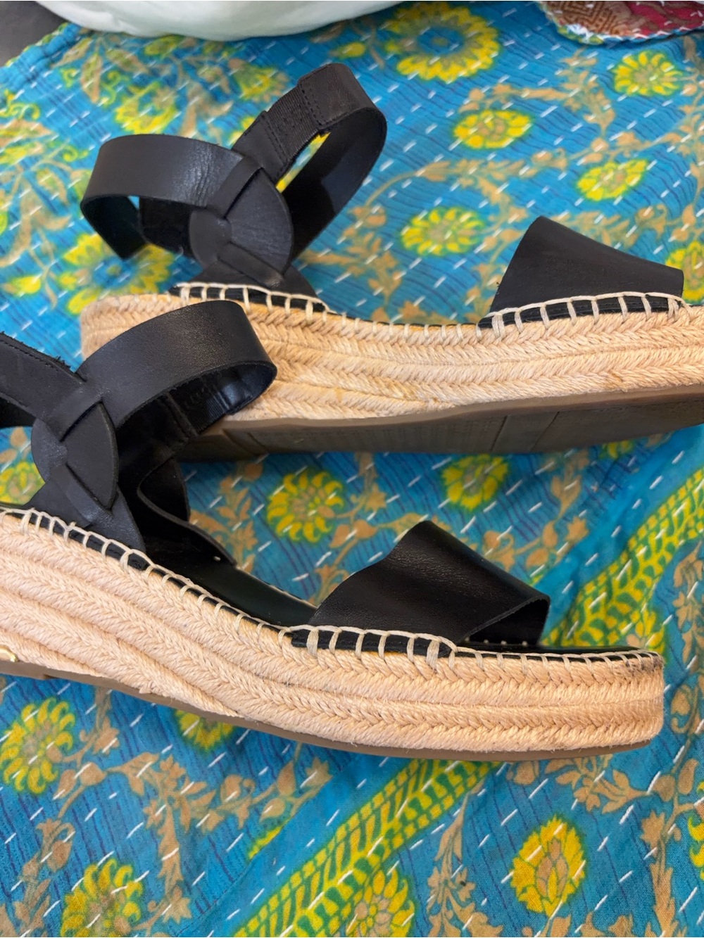 Black leather Franco Sarto Clemens wedge espadrille sandals - size 9 - Picture 5 of 6